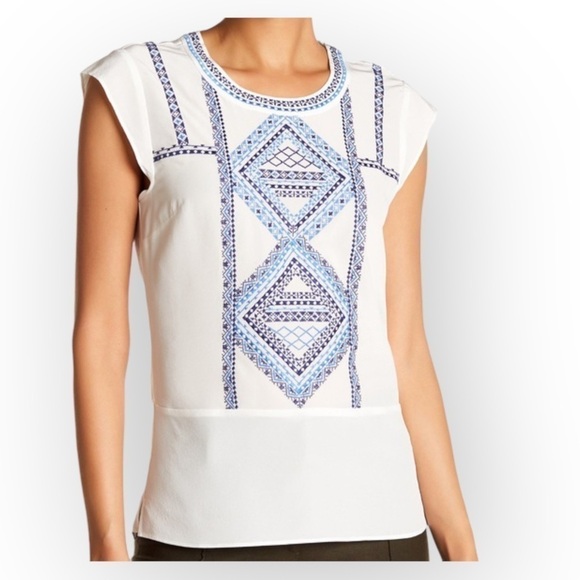NWT Veronica Beard White Silk Embroidered Baja Flutter Top, Size 0 - Picture 2 of 14